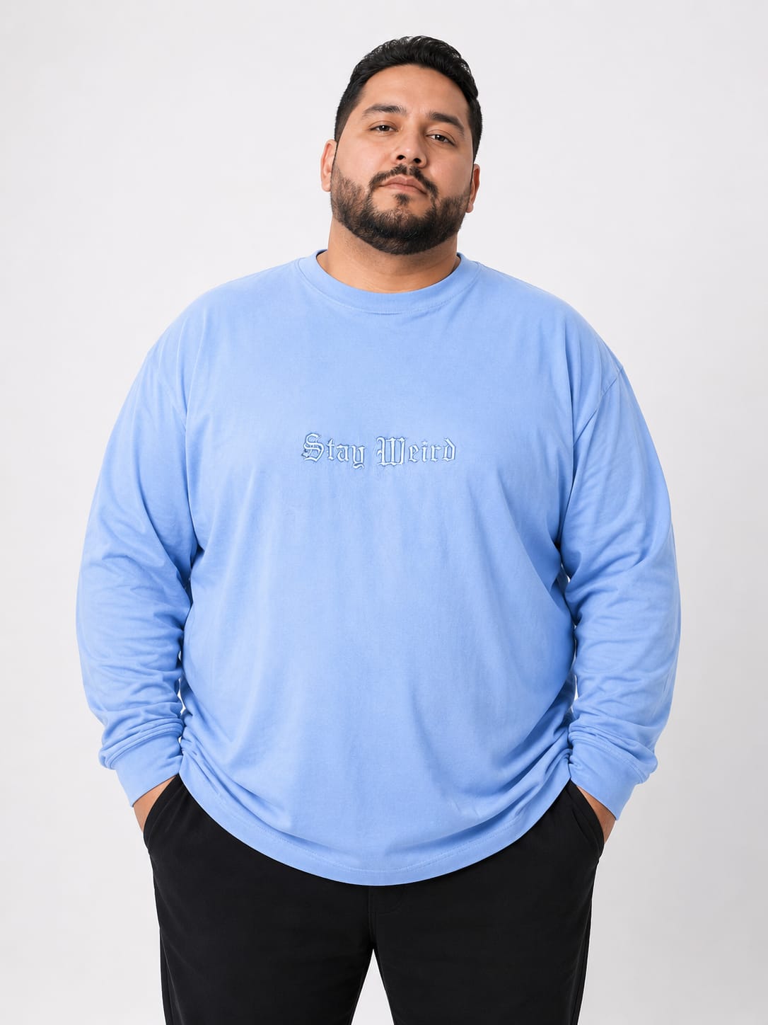 Playera Manga Larga Oversize “Stay Weird” para Hombre | Tallas Grandes Dubrovnik